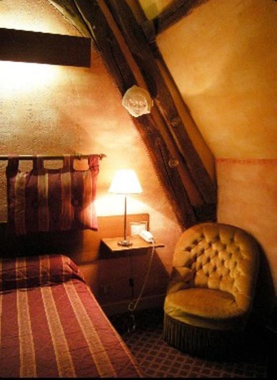 Bed and Breakfast Le Val D'Aron à Cercy-la-Tour Chambre photo